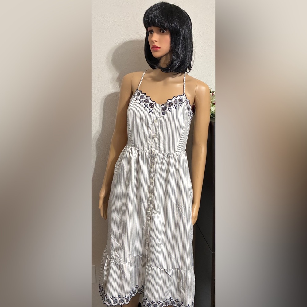 Madewell Jardine midi dress. 2 shades Chambrey+white. Size 4. Lined. Embroidery
